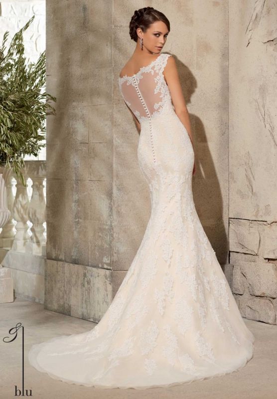 Morilee modèle 5316 vue du dos échancré et transparent